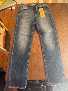 Women’s Slim Straight Jeans - Dark Blue